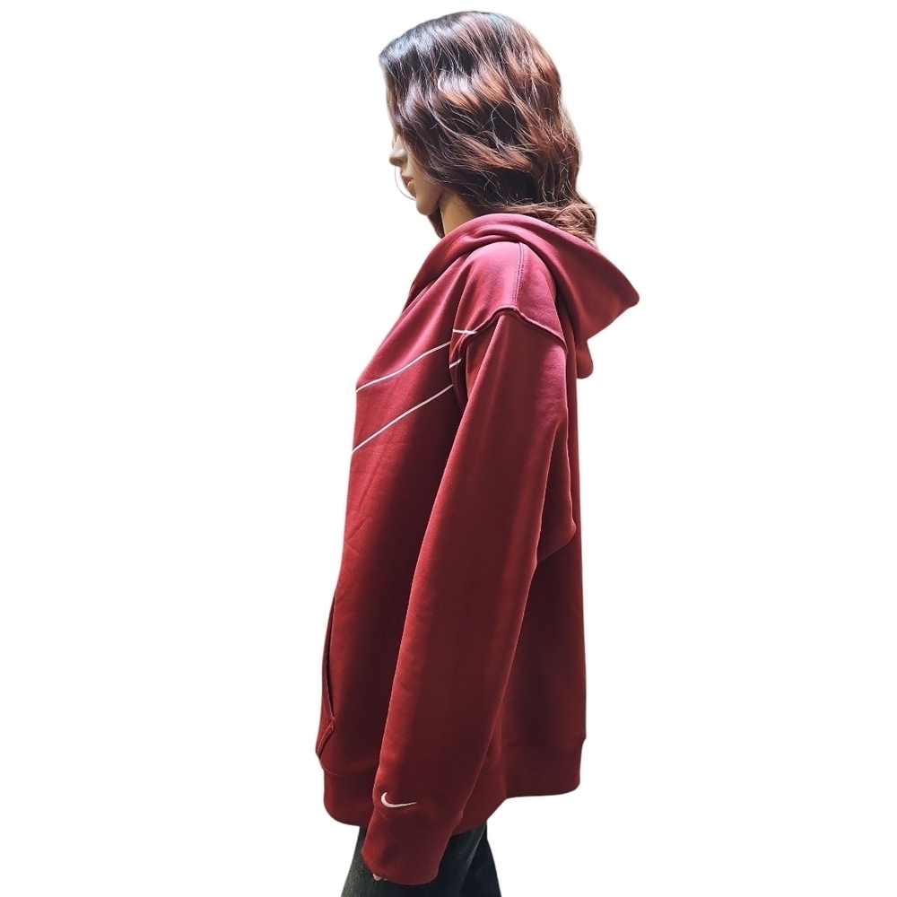Nike Red Therma Fit Graphic Hoodie - Picture 3 of 4